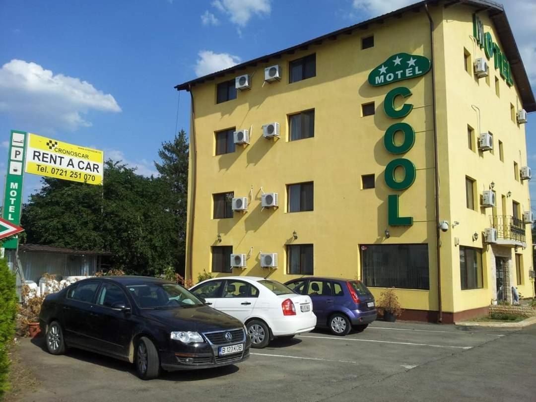 Motel Cool Bărcăneşti 外观 照片